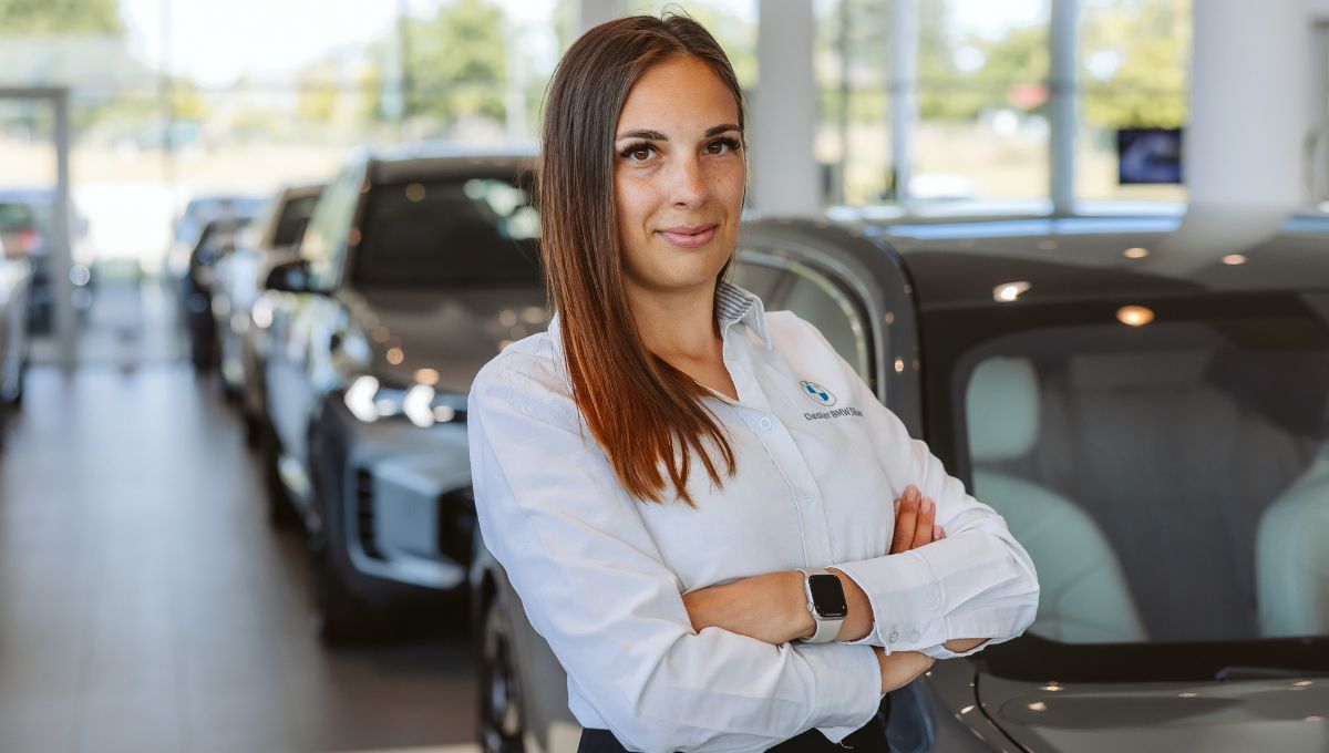 Izabela Cebinka Asystentka Działu Blacharsko-Lakierniczego